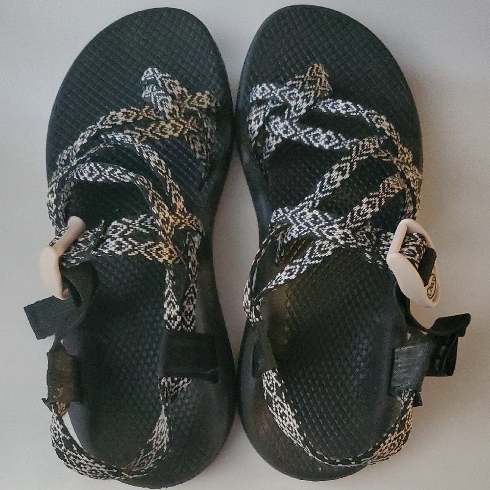 Chaco Z/Cloud X2 Womens Strappy Sandals Size 9 Black White Gorpcore Hiking
